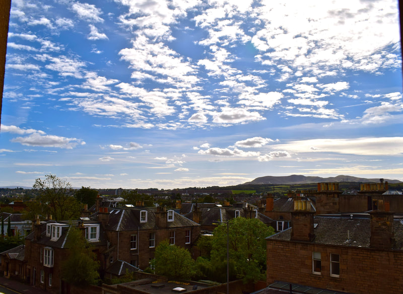 Bed and breakfast with a view of Arthurs Seat in Edinburgh, clikc here