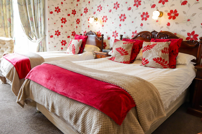 Double Bed and Breakfast Rooms at Gifford House B&B in Edinburgh, click here to book.