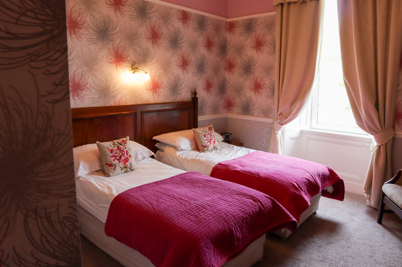 Family bed and breakfast hotel rooms in Edinburgh at Gifford House B&B, click here to book.