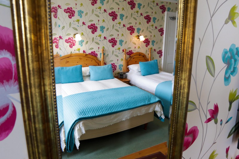 En-suite family bed and breakfast rooms in Edinburgh at Gifford House B&B, click here to book.